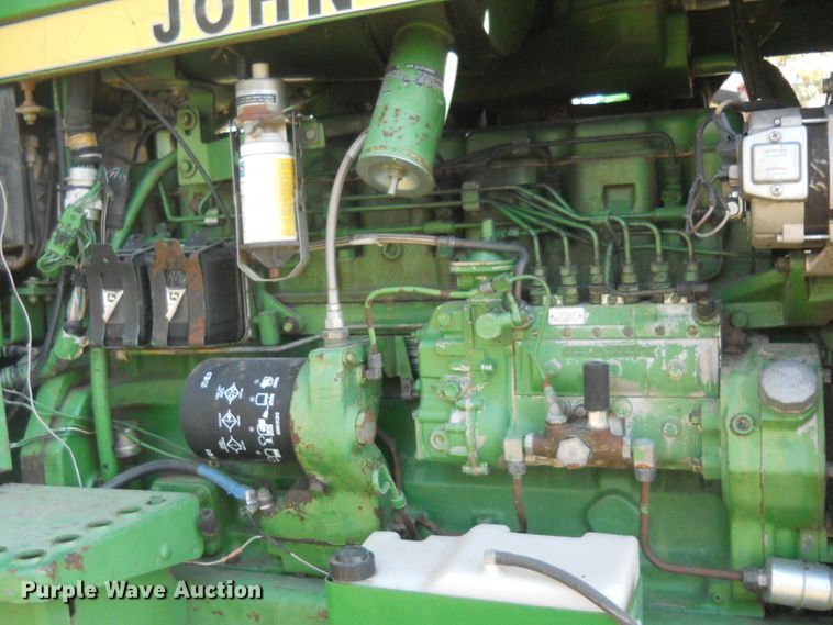 image for item DF4550 1985 John Deere 4650  tractor