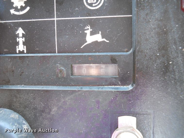 image for item DF4550 1985 John Deere 4650  tractor