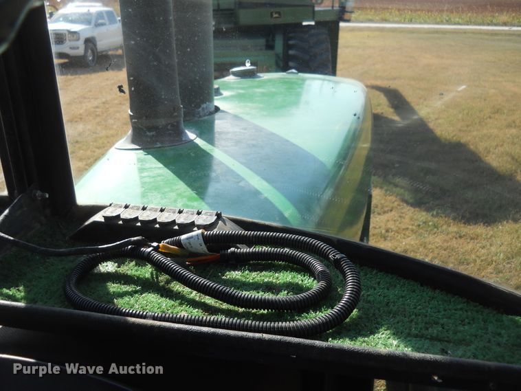 image for item DF4550 1985 John Deere 4650  tractor