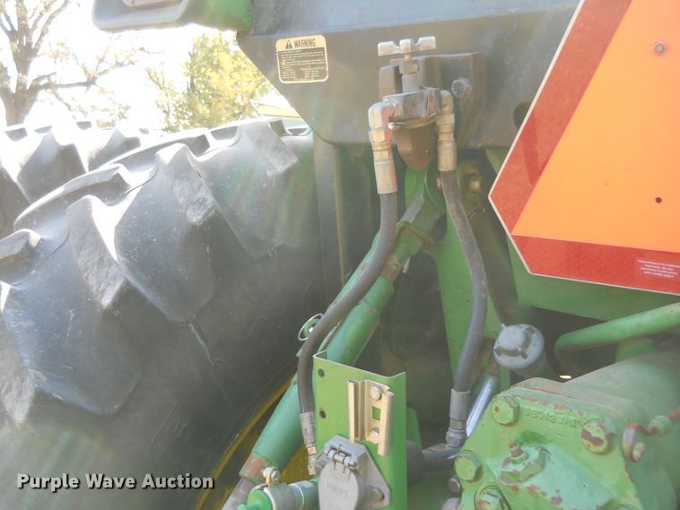 image for item DF4550 1985 John Deere 4650  tractor