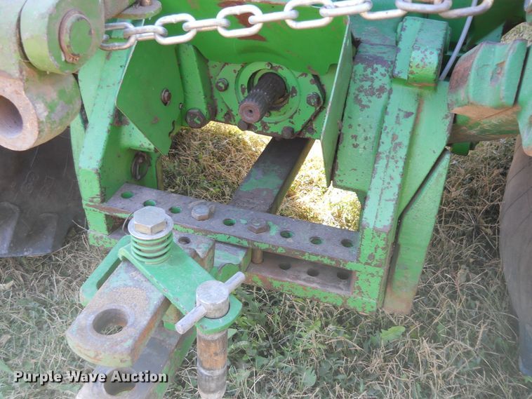 image for item DF4550 1985 John Deere 4650  tractor