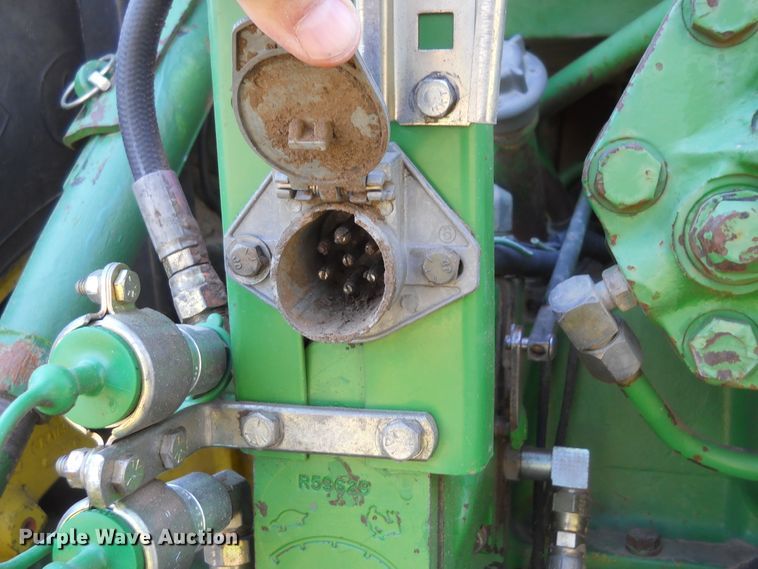 image for item DF4550 1985 John Deere 4650  tractor