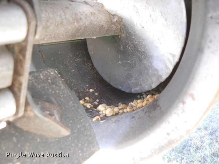 image for item DF4551 1984 John Deere 7720 Turbo  combine