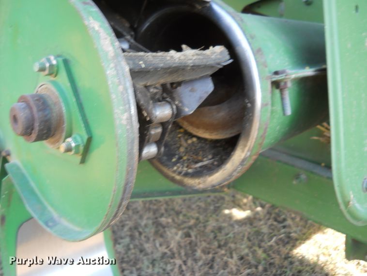 image for item DF4551 1984 John Deere 7720 Turbo  combine