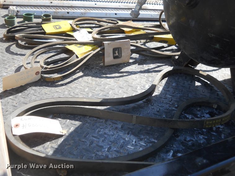 image for item DF4551 1984 John Deere 7720 Turbo  combine