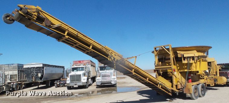 image for item DG8372 Jones tub grinder