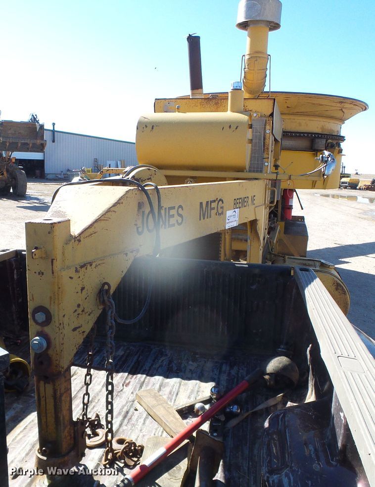 image for item DG8372 Jones tub grinder