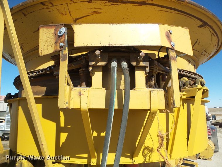 image for item DG8372 Jones tub grinder