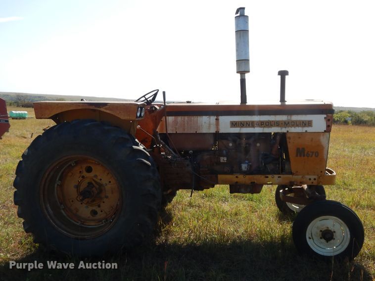 image for item DH0182 1966 Minneapolis Moline M670  tractor