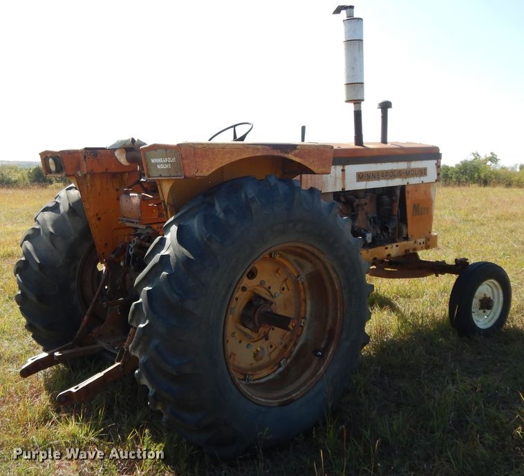 image for item DH0182 1966 Minneapolis Moline M670  tractor