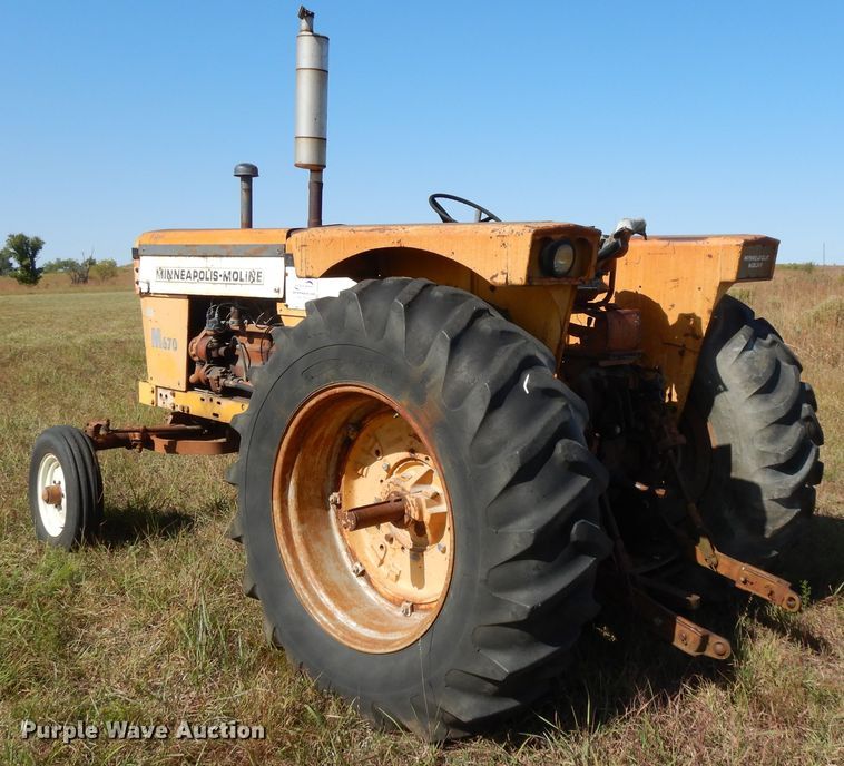 image for item DH0182 1966 Minneapolis Moline M670  tractor