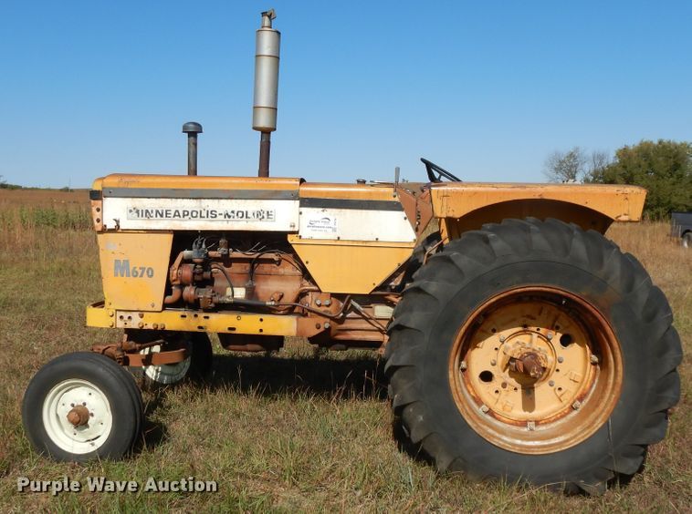 image for item DH0182 1966 Minneapolis Moline M670  tractor