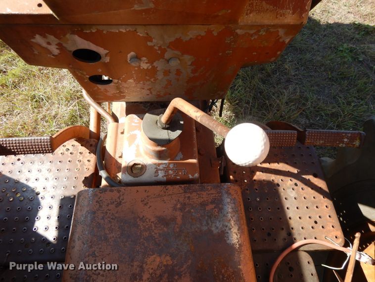 image for item DH0182 1966 Minneapolis Moline M670  tractor