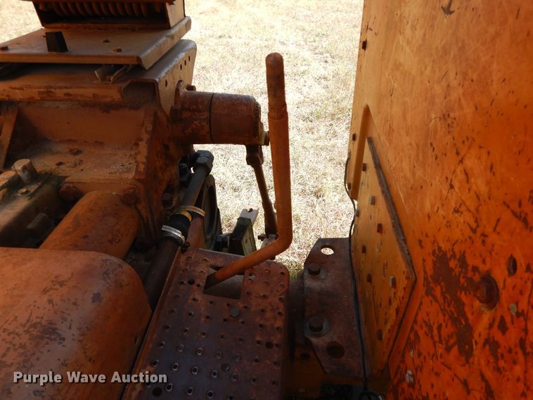 image for item DH0182 1966 Minneapolis Moline M670  tractor