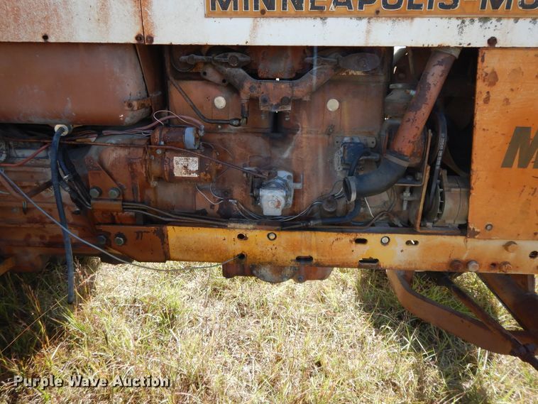 image for item DH0182 1966 Minneapolis Moline M670  tractor