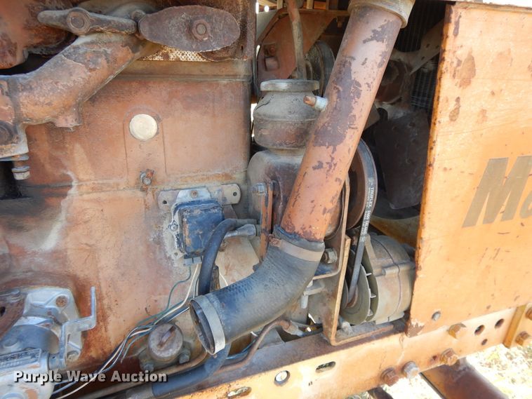 image for item DH0182 1966 Minneapolis Moline M670  tractor