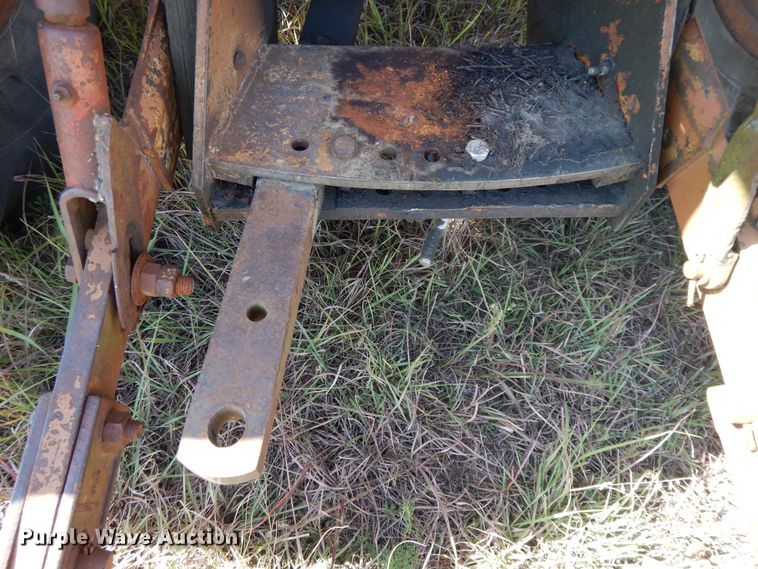 image for item DH0182 1966 Minneapolis Moline M670  tractor