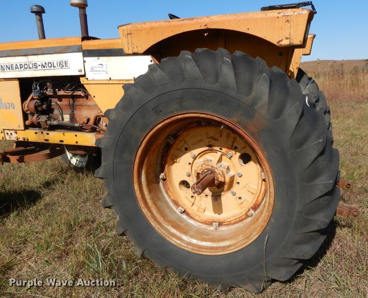 image for item DH0182 1966 Minneapolis Moline M670  tractor