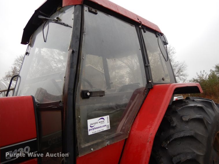 image for item DH3381 1990 Case IH 5130  MFWD tractor