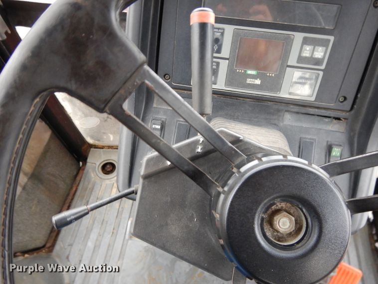 image for item DH3381 1990 Case IH 5130  MFWD tractor