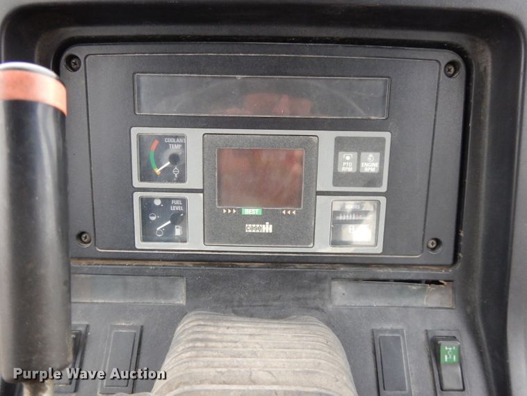 image for item DH3381 1990 Case IH 5130  MFWD tractor