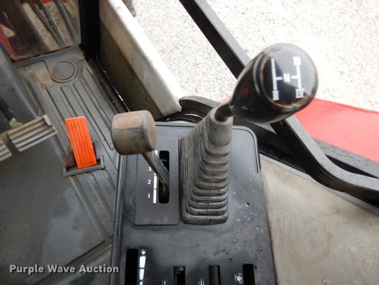 image for item DH3381 1990 Case IH 5130  MFWD tractor