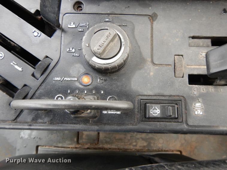 image for item DH3381 1990 Case IH 5130  MFWD tractor