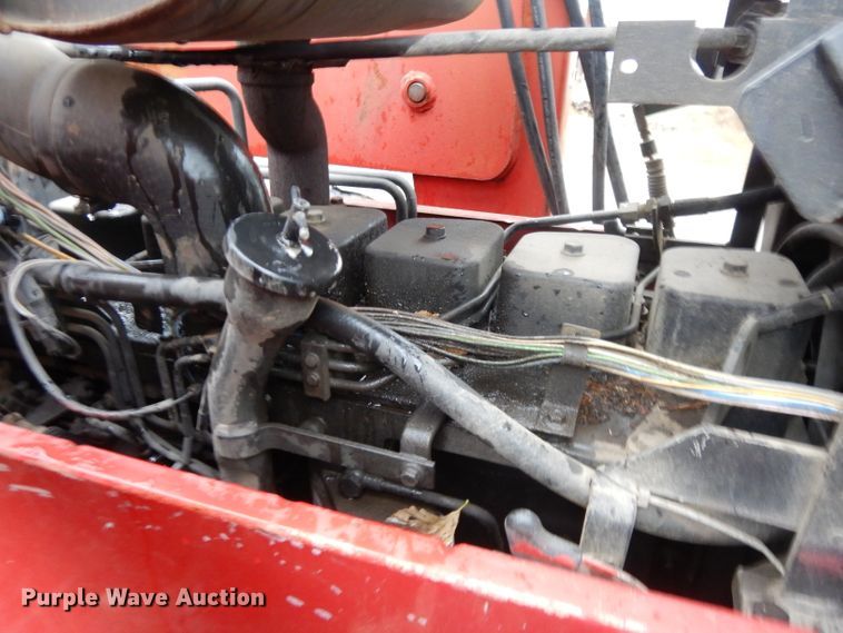 image for item DH3381 1990 Case IH 5130  MFWD tractor