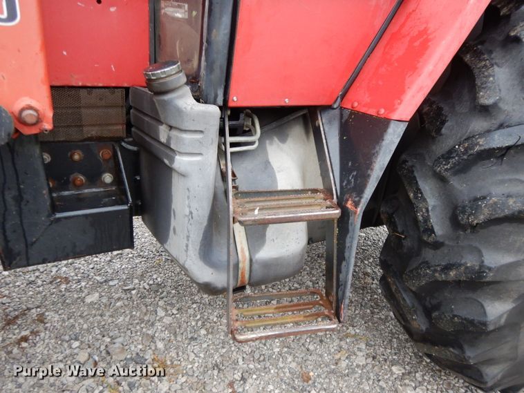 image for item DH3381 1990 Case IH 5130  MFWD tractor