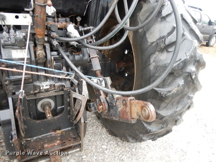 image for item DH3381 1990 Case IH 5130  MFWD tractor