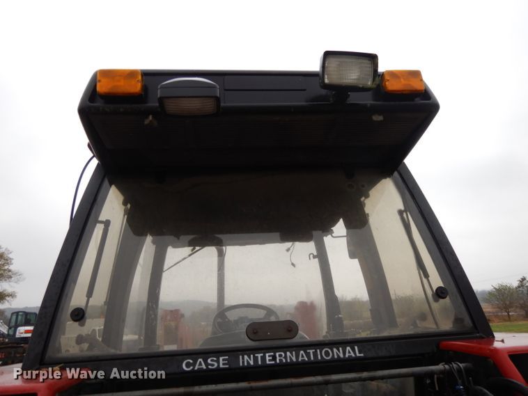 image for item DH3381 1990 Case IH 5130  MFWD tractor