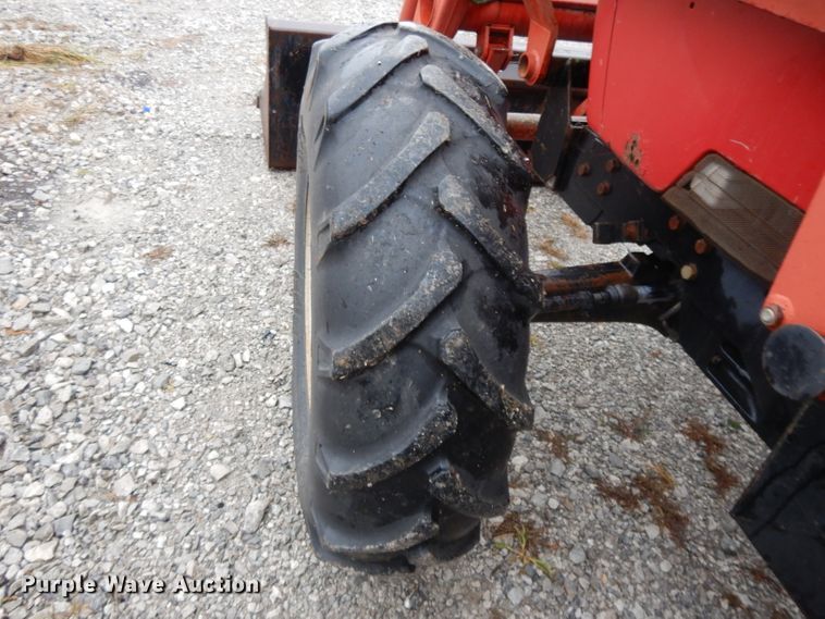 image for item DH3381 1990 Case IH 5130  MFWD tractor