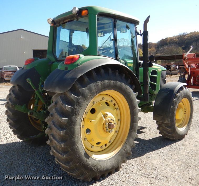image for item DH3413 2009 John Deere 7230 Premium  MFWD tractor