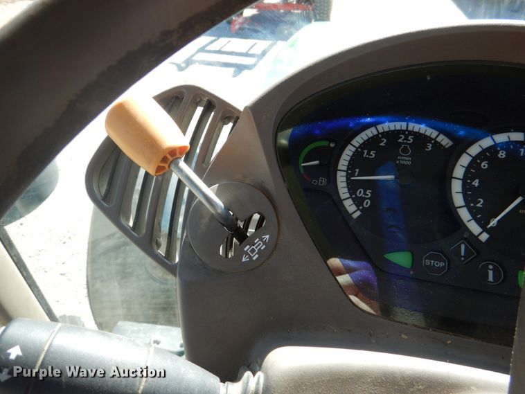 image for item DH3413 2009 John Deere 7230 Premium  MFWD tractor