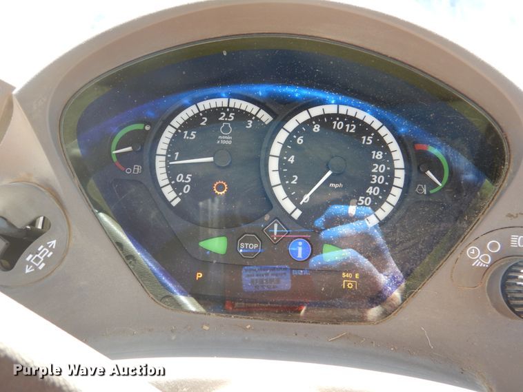 image for item DH3413 2009 John Deere 7230 Premium  MFWD tractor