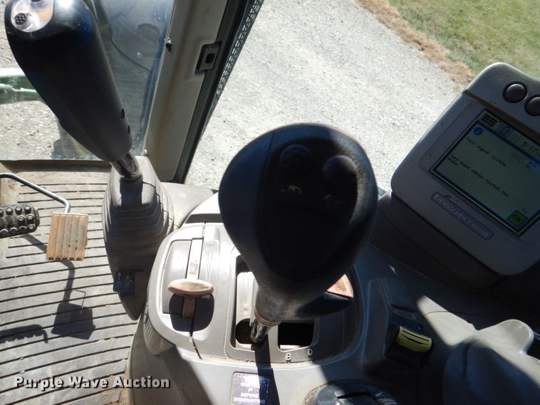 image for item DH3413 2009 John Deere 7230 Premium  MFWD tractor