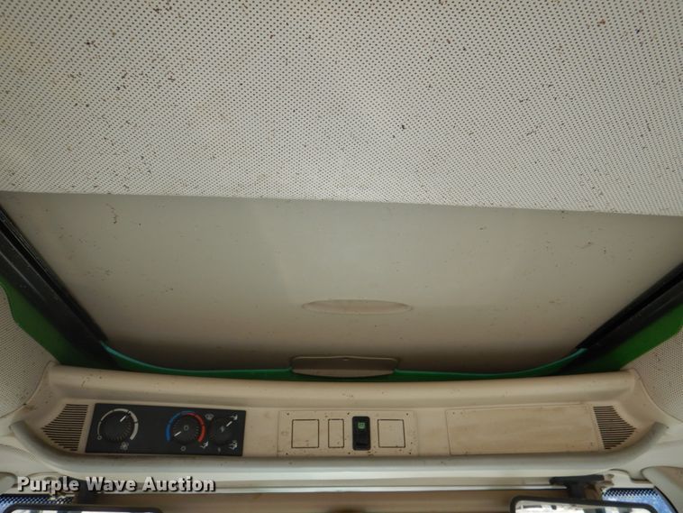 image for item DH3413 2009 John Deere 7230 Premium  MFWD tractor