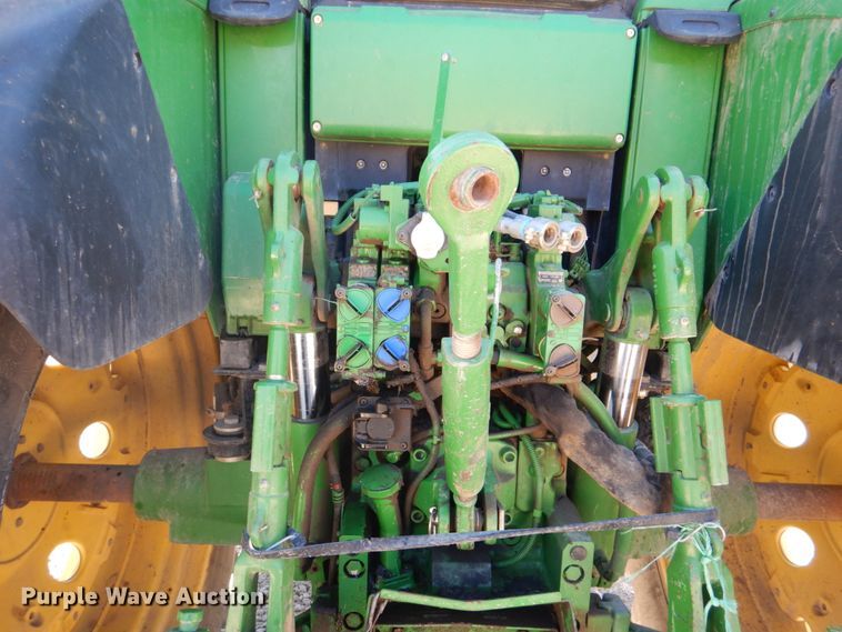 image for item DH3413 2009 John Deere 7230 Premium  MFWD tractor