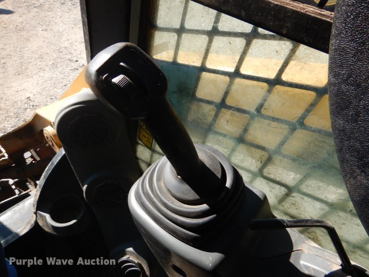 image for item DH3415 2018 Caterpillar 289D  tracked skid steer loader