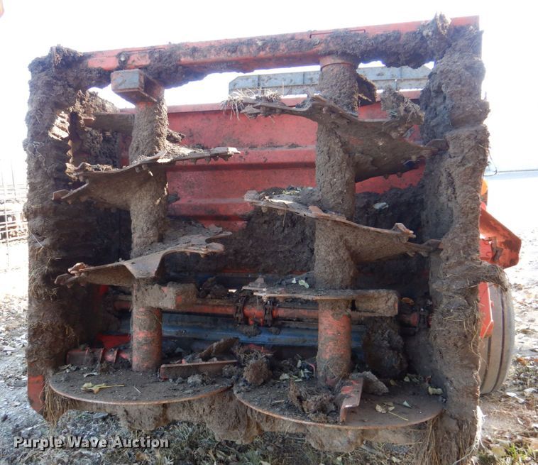 image for item DH3418 Kuhn PS242 manure spreader