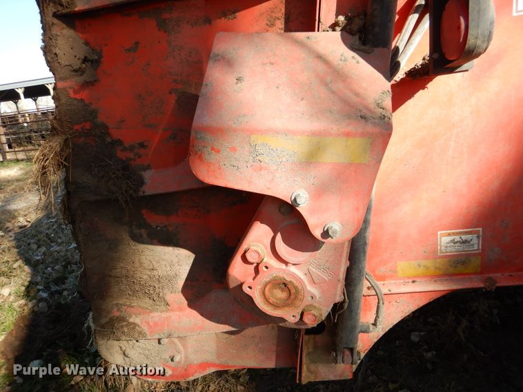 image for item DH3418 Kuhn PS242 manure spreader