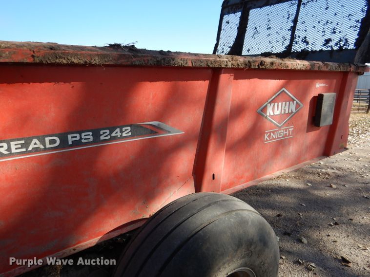 image for item DH3418 Kuhn PS242 manure spreader