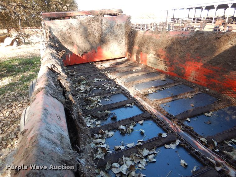 image for item DH3418 Kuhn PS242 manure spreader