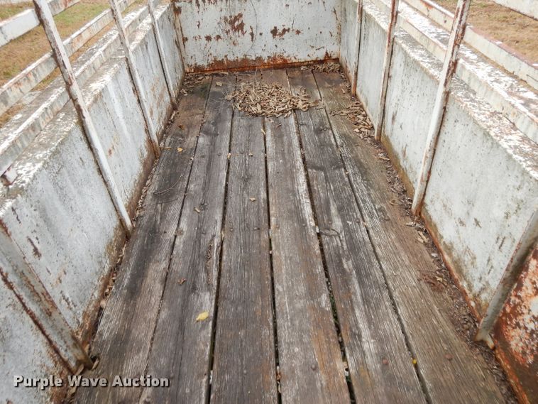 image for item DH3496 1985 shop built utility trailer