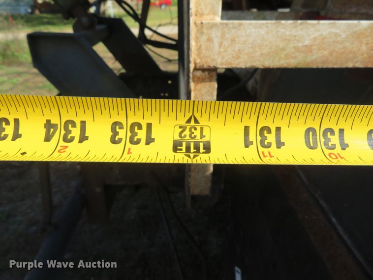 image for item DH3981 2004 Chevrolet C7500  fertilizer delivery truck