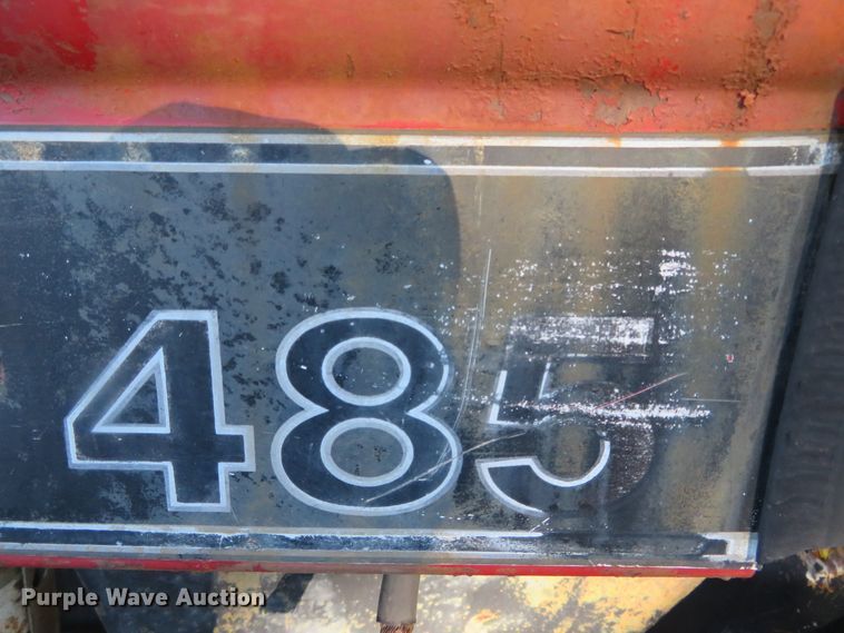 image for item DH3988 1985 Case IH 485  tractor