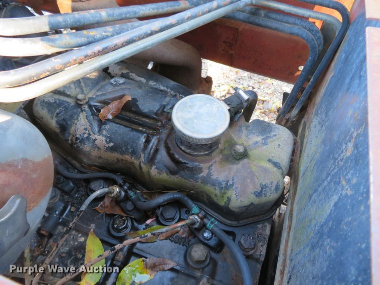 image for item DH3988 1985 Case IH 485  tractor