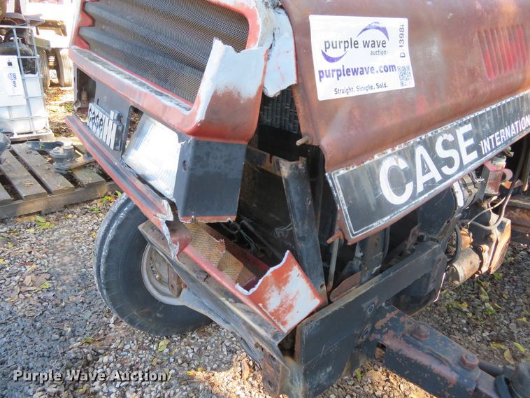 image for item DH3988 1985 Case IH 485  tractor