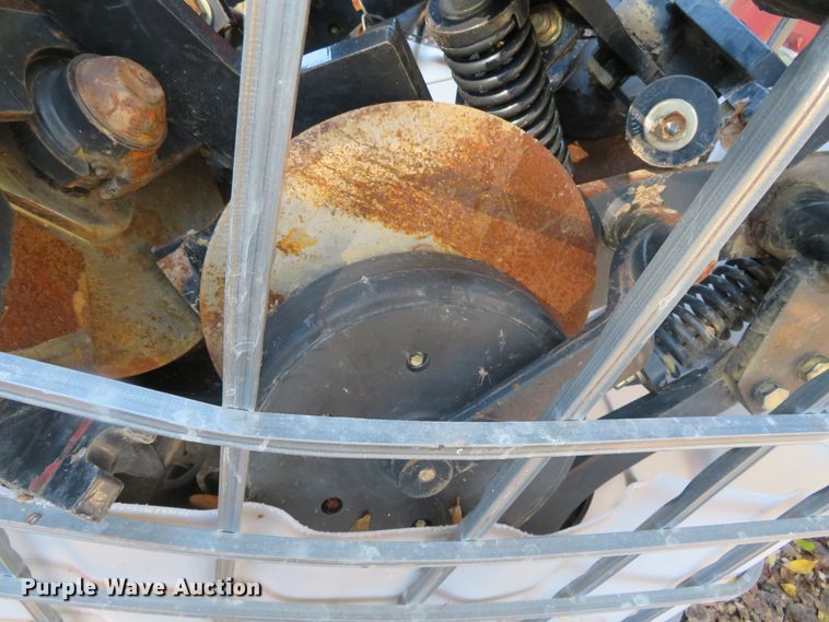 image for item DH3992 (16) liquid fertilizer row units