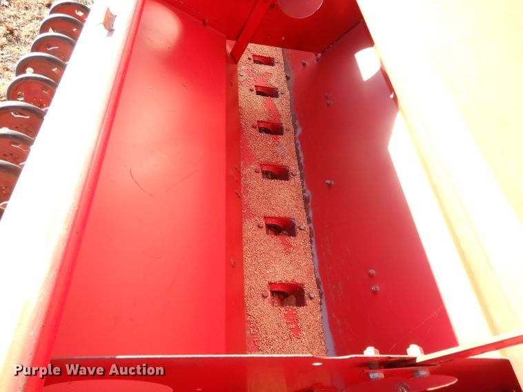 image for item DI8055 (2) International 5100 grain drills